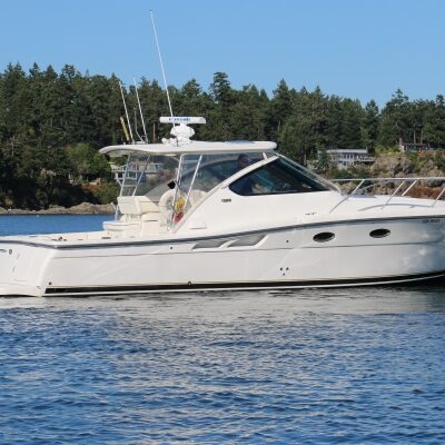 Tiara 36